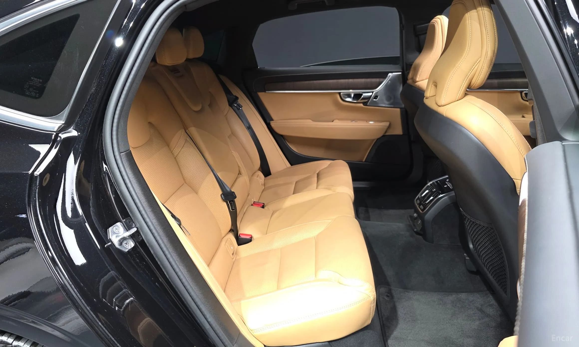 S90