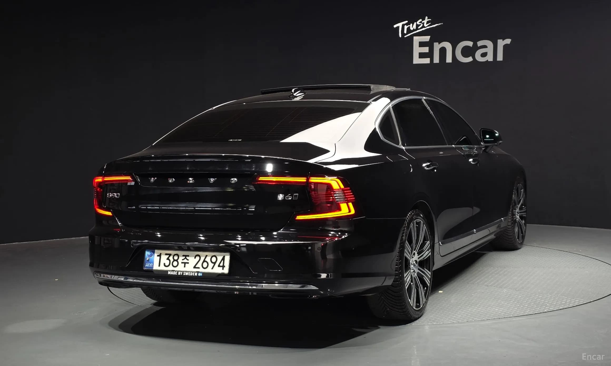 S90