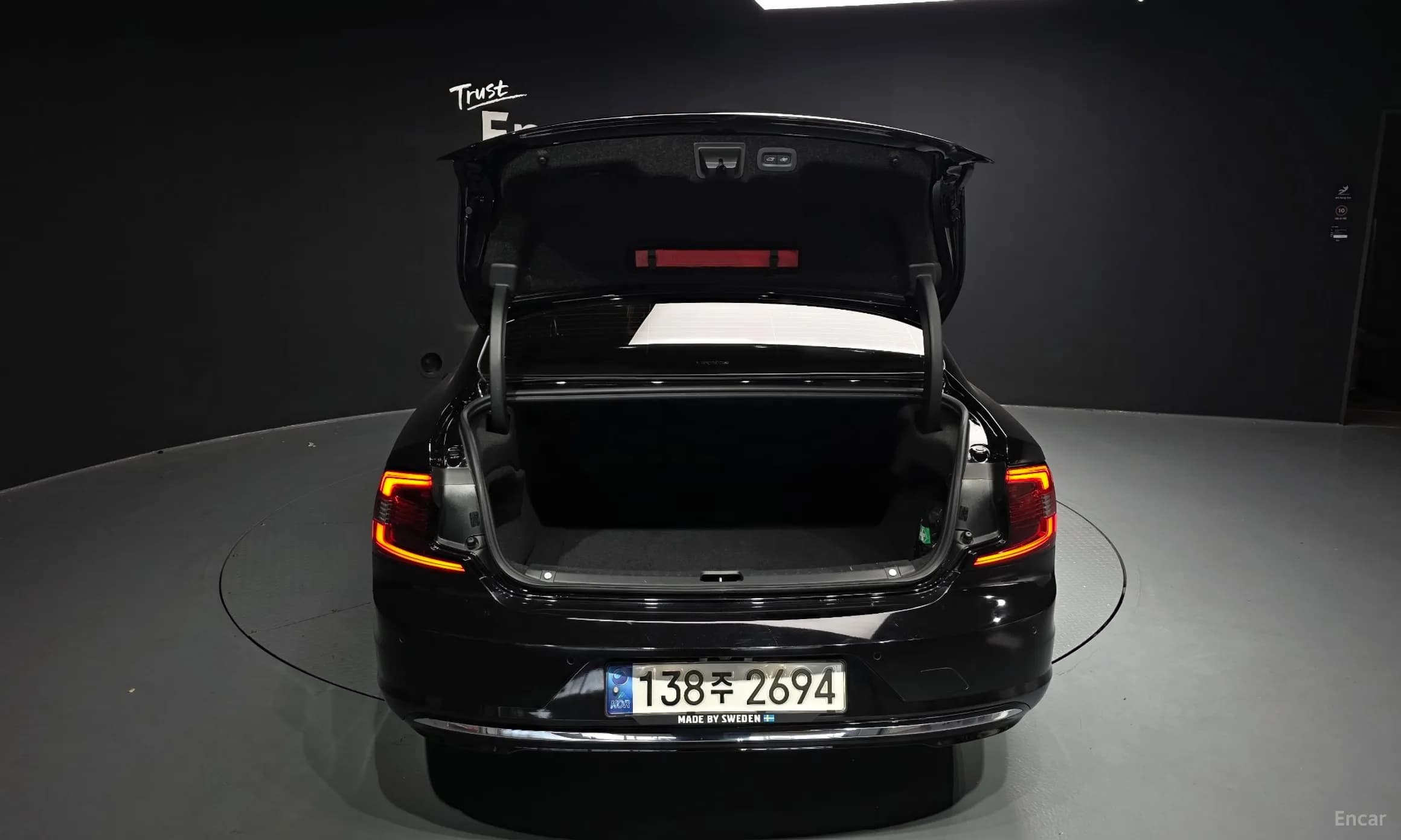 S90