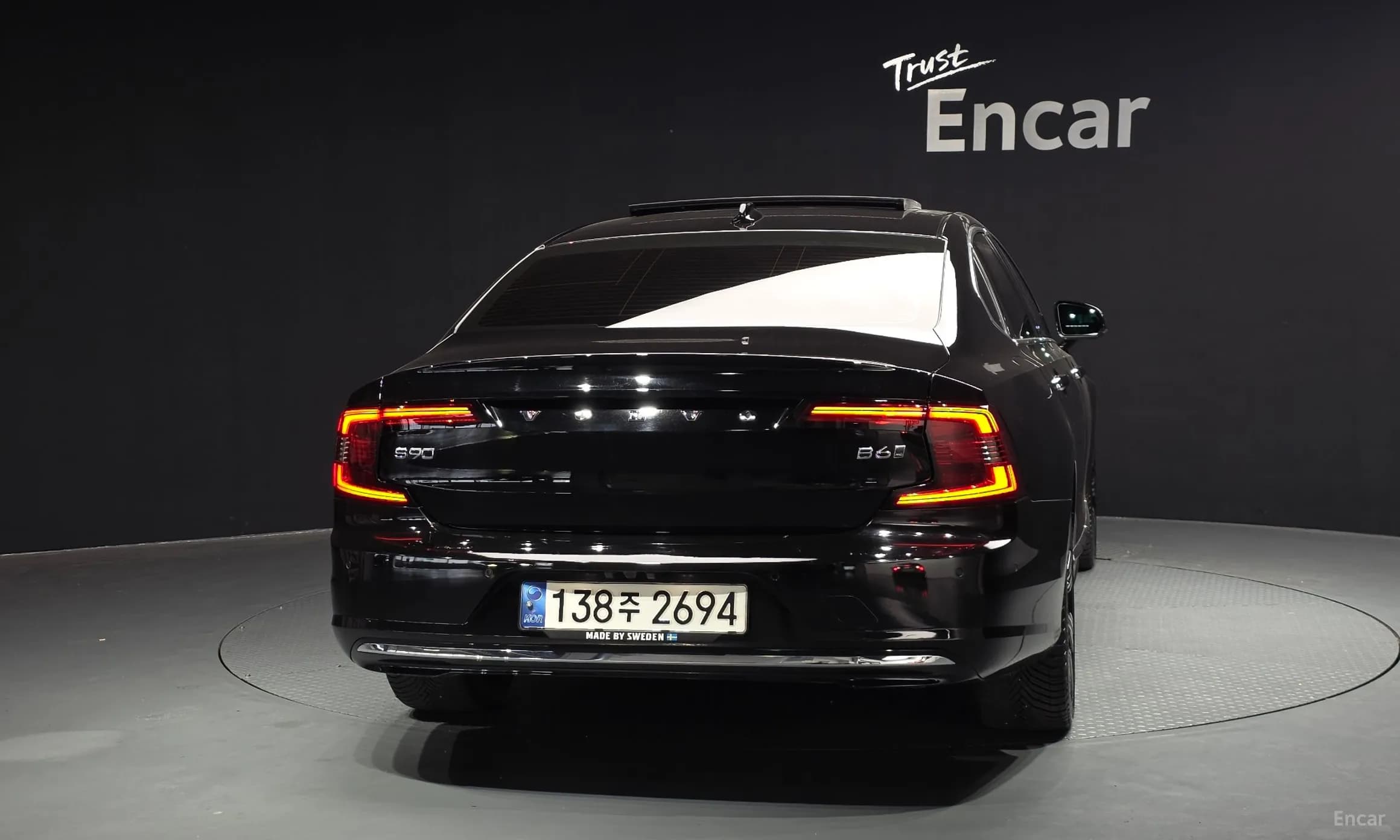 S90