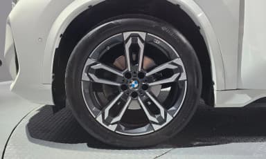 X1 (U11)