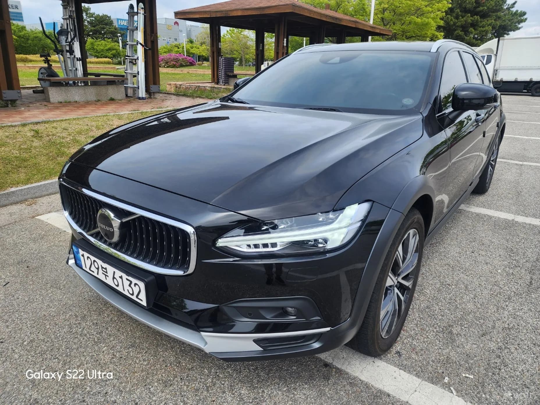 V90 Cross Country