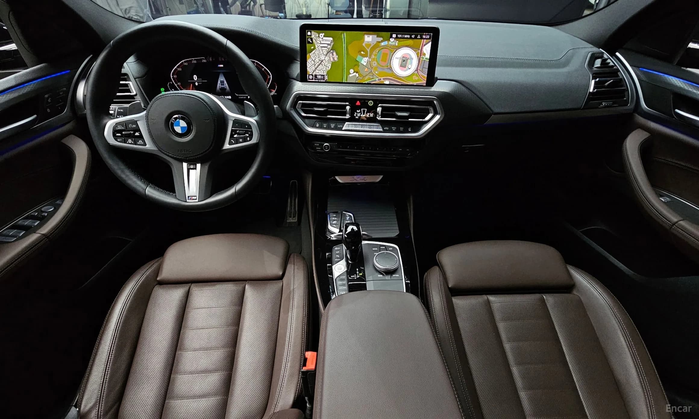 X4 (G02)