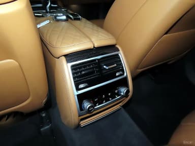 7 Series (G11)