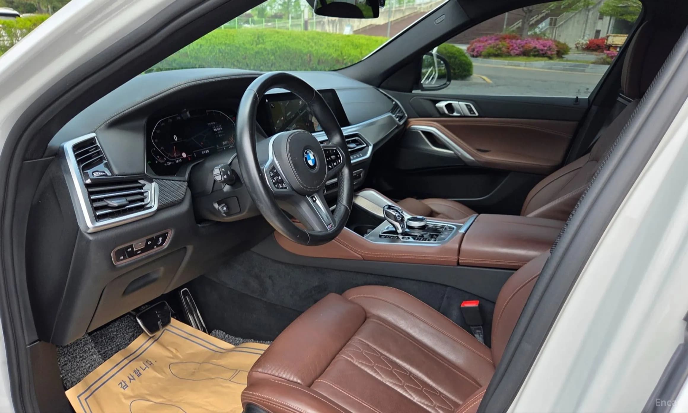 X6 (G06)