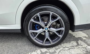 X6 (G06)