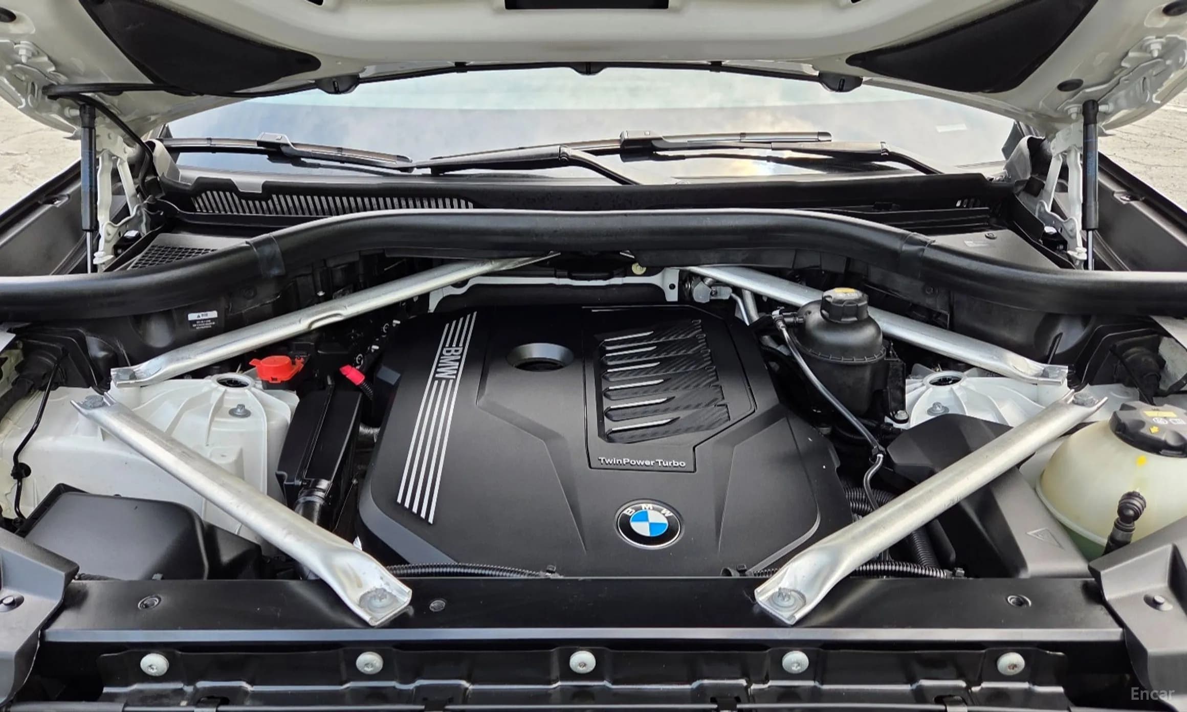 X6 (G06)