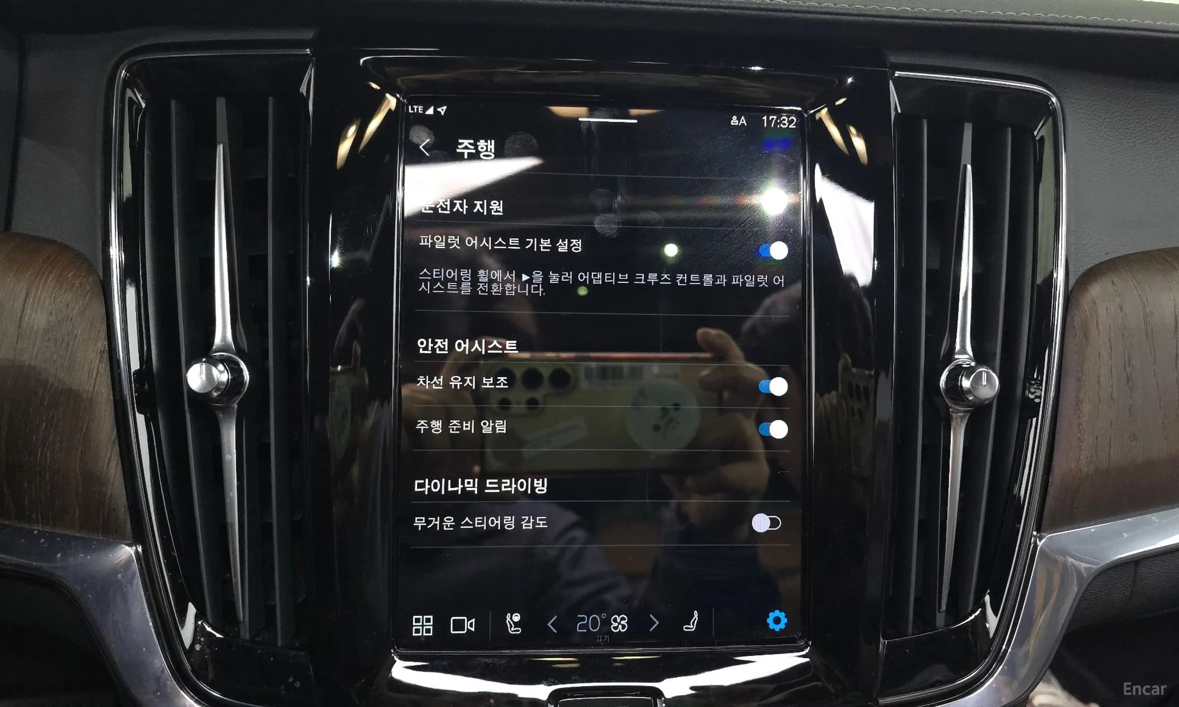 S90