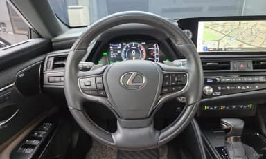 ES300h 7th Generation