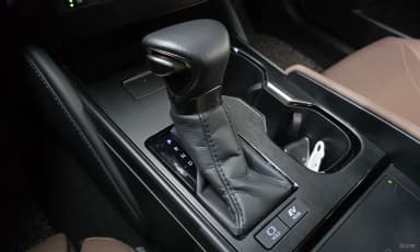 ES300h 7th Generation