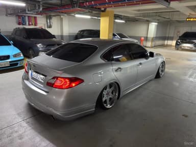 M37