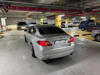 M37