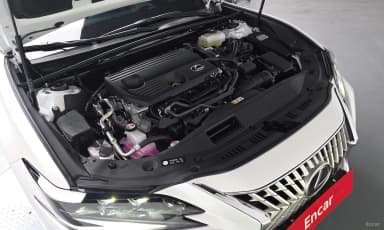 ES300h 7th Generation