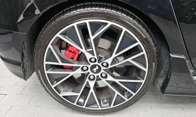 Veloster (JS)