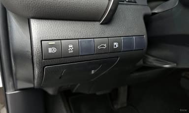 Camry (XV70)