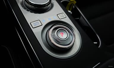 GV70