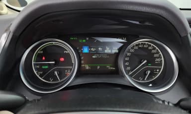 Camry (XV70)