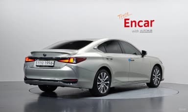 ES300h 7th Generation