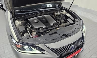 ES300h 7th Generation