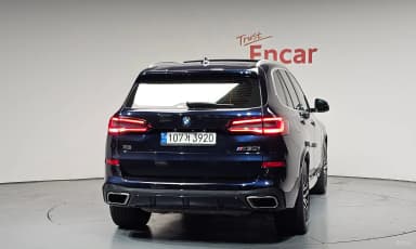 X5 (G05)