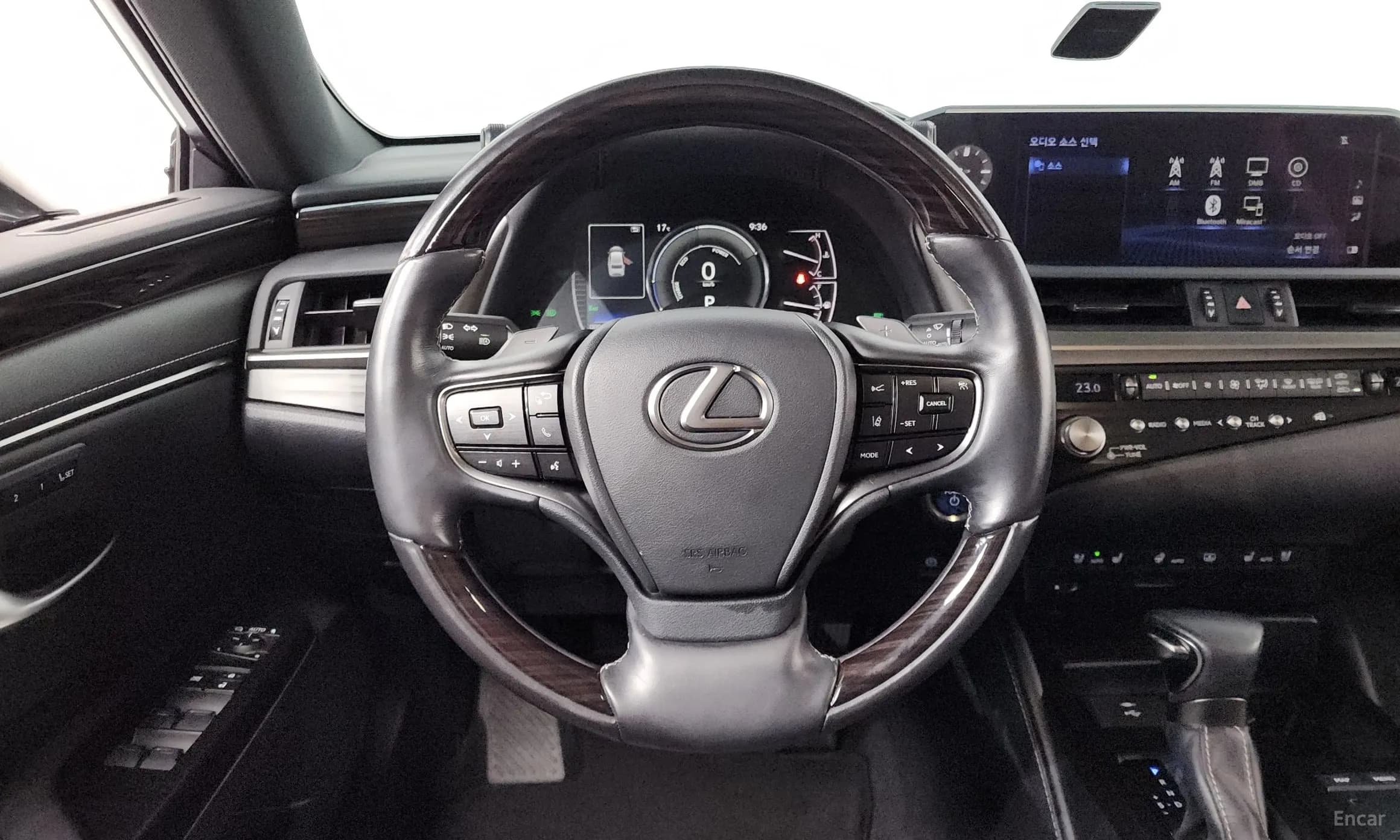 ES300h 7th Generation