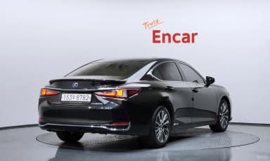 ES300h 7th Generation