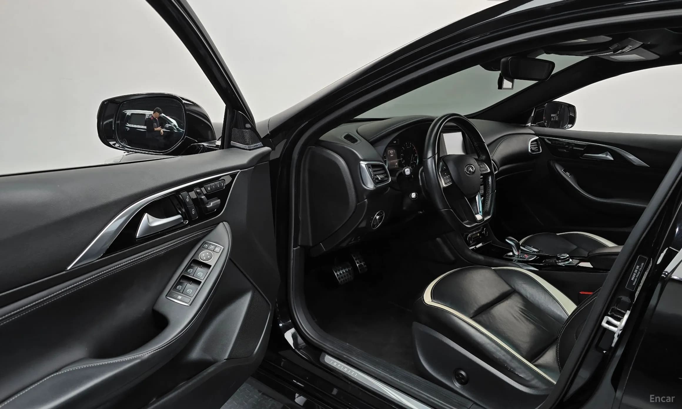 Q30