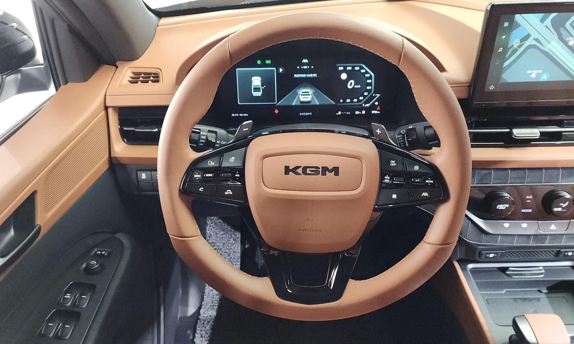 Musso (Q300)