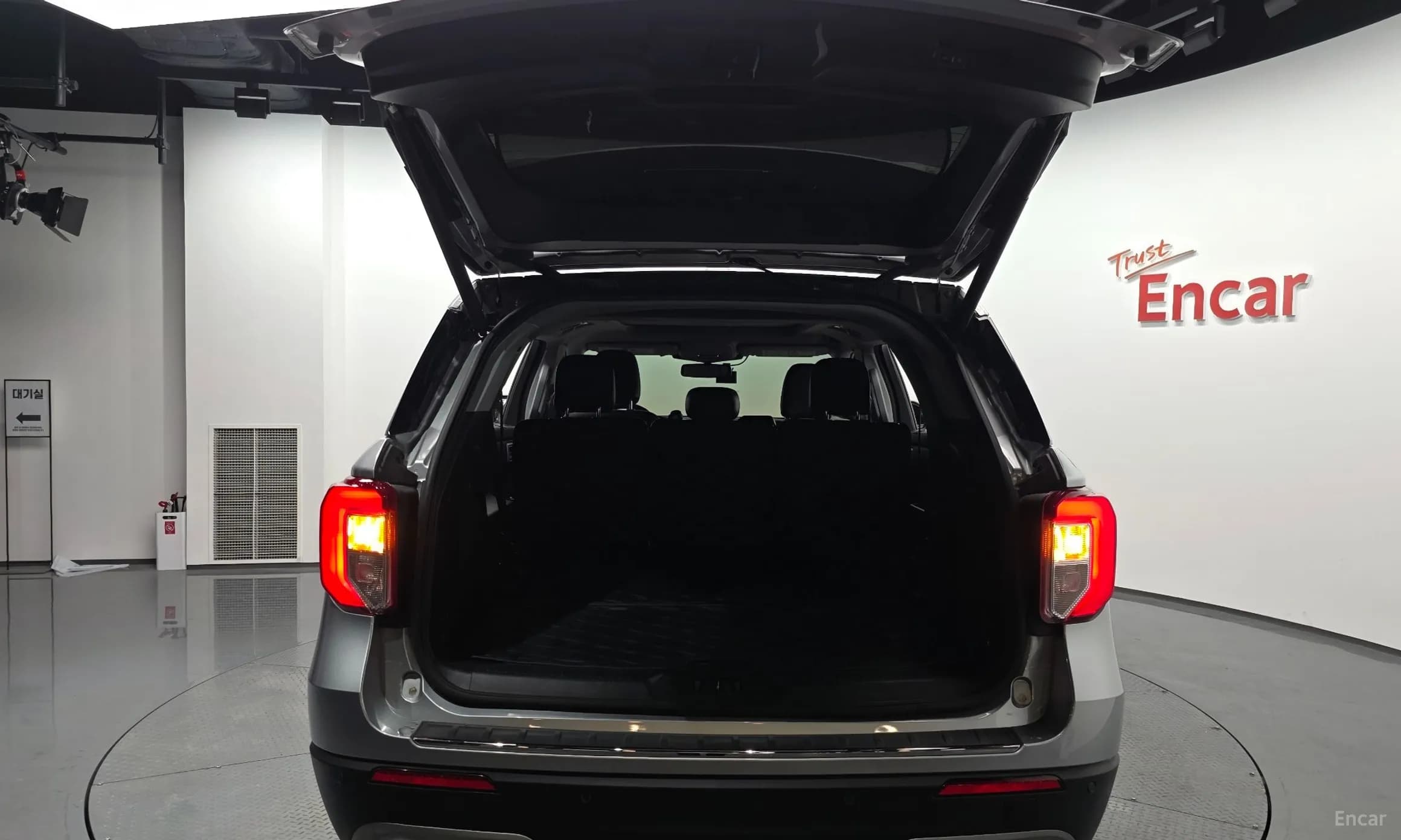 Explorer 6th Generation