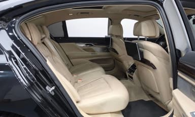 7 Series (G11)