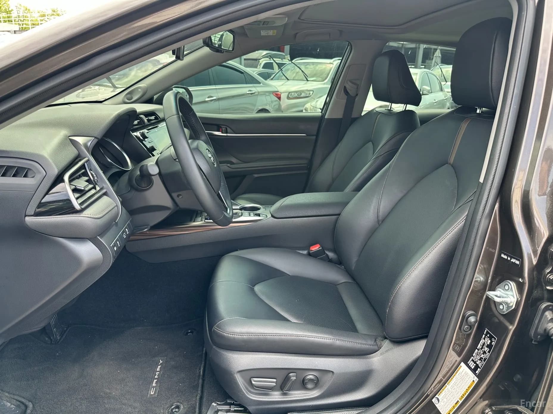 Camry (XV70)