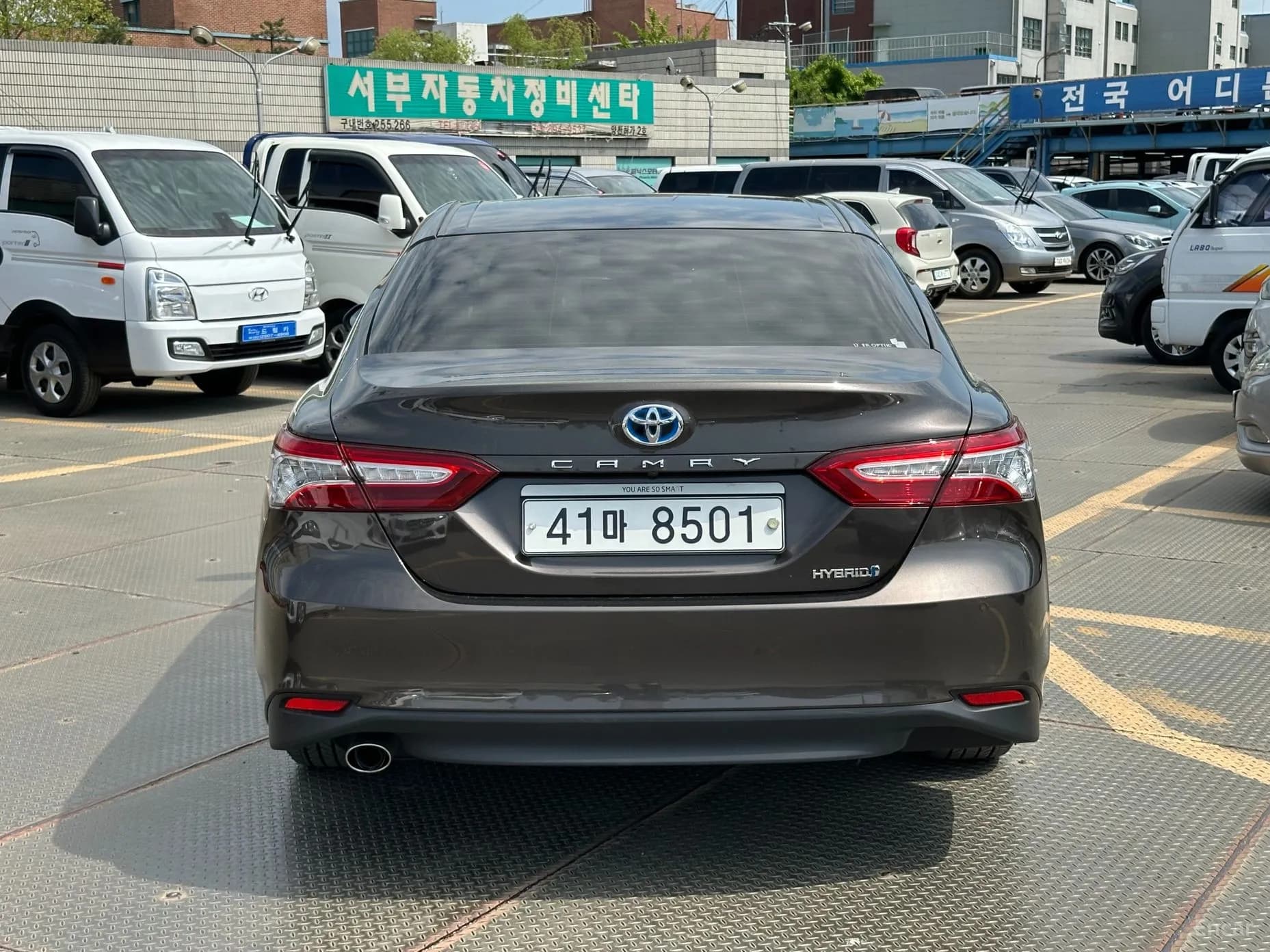 Camry (XV70)