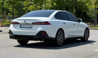 5 Series (G60)