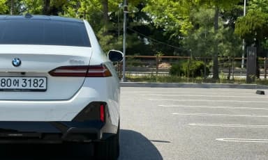 5 Series (G60)