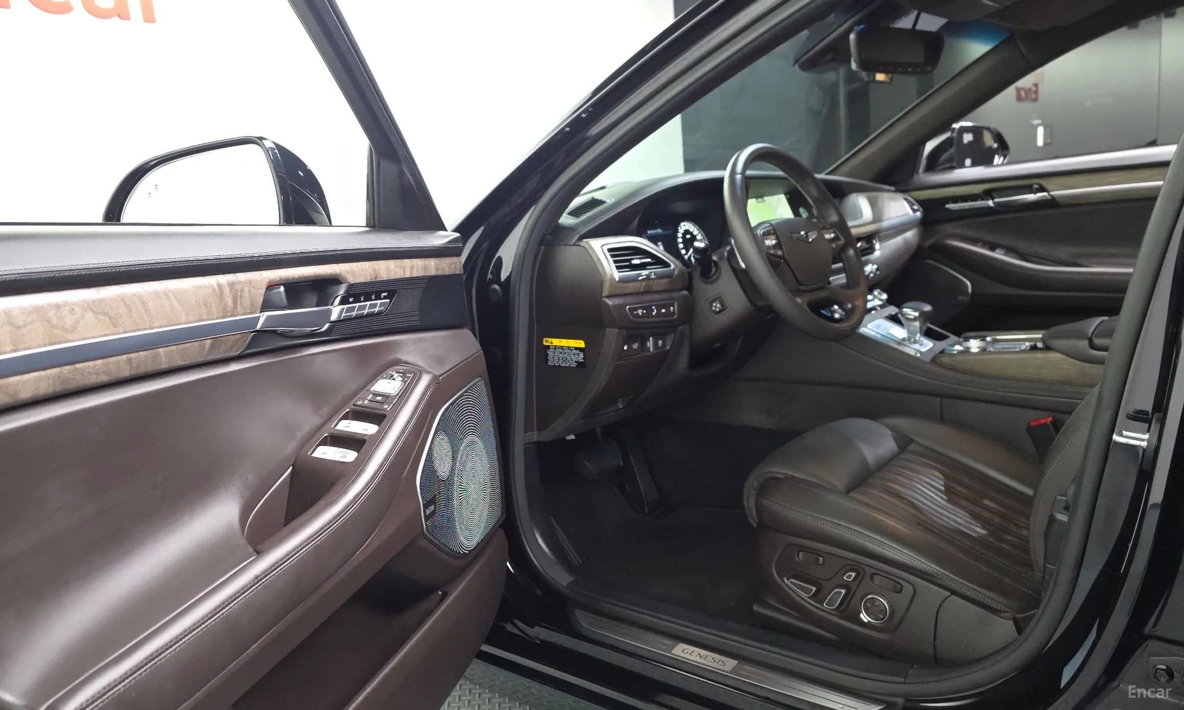G90
