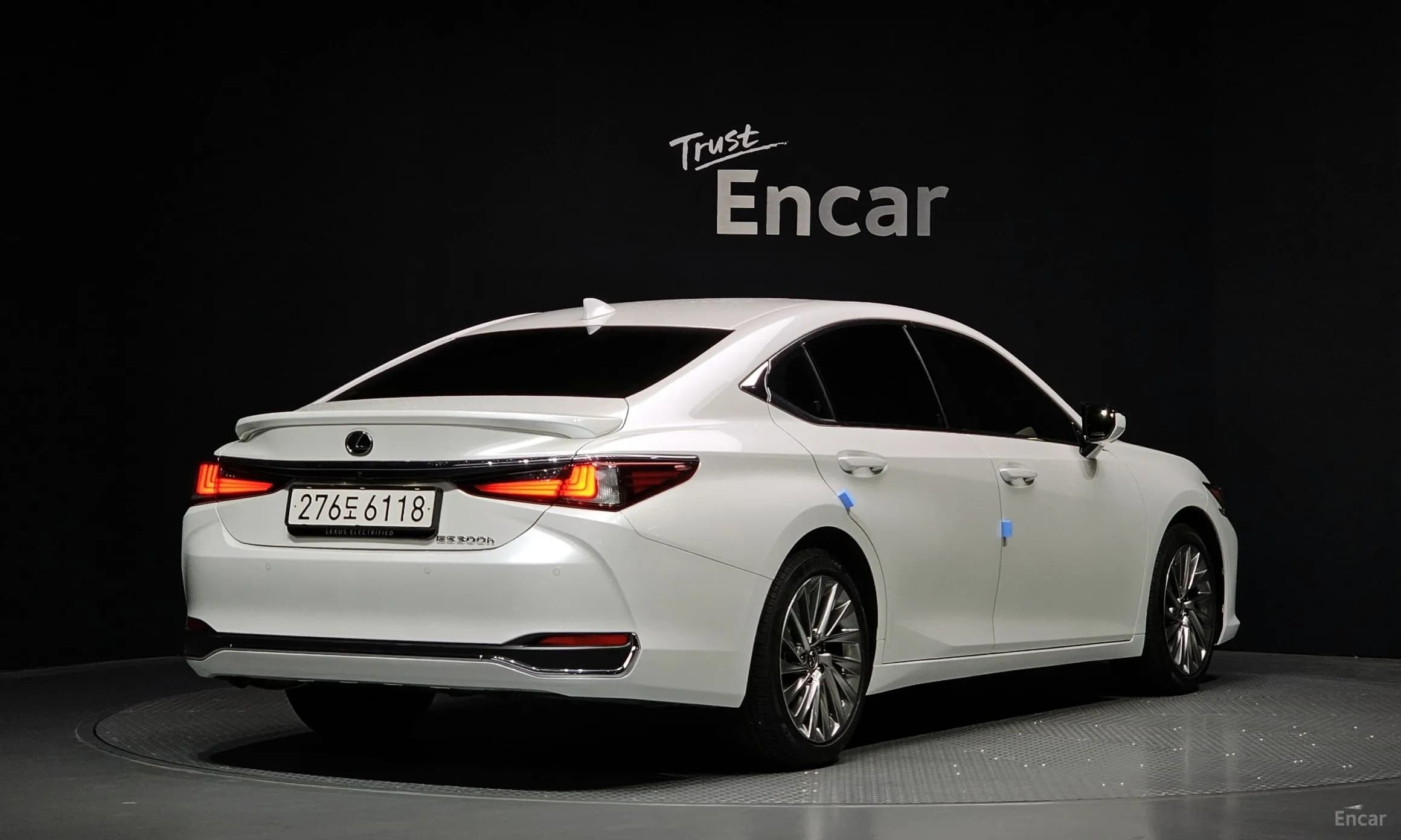 ES300h 7th Generation