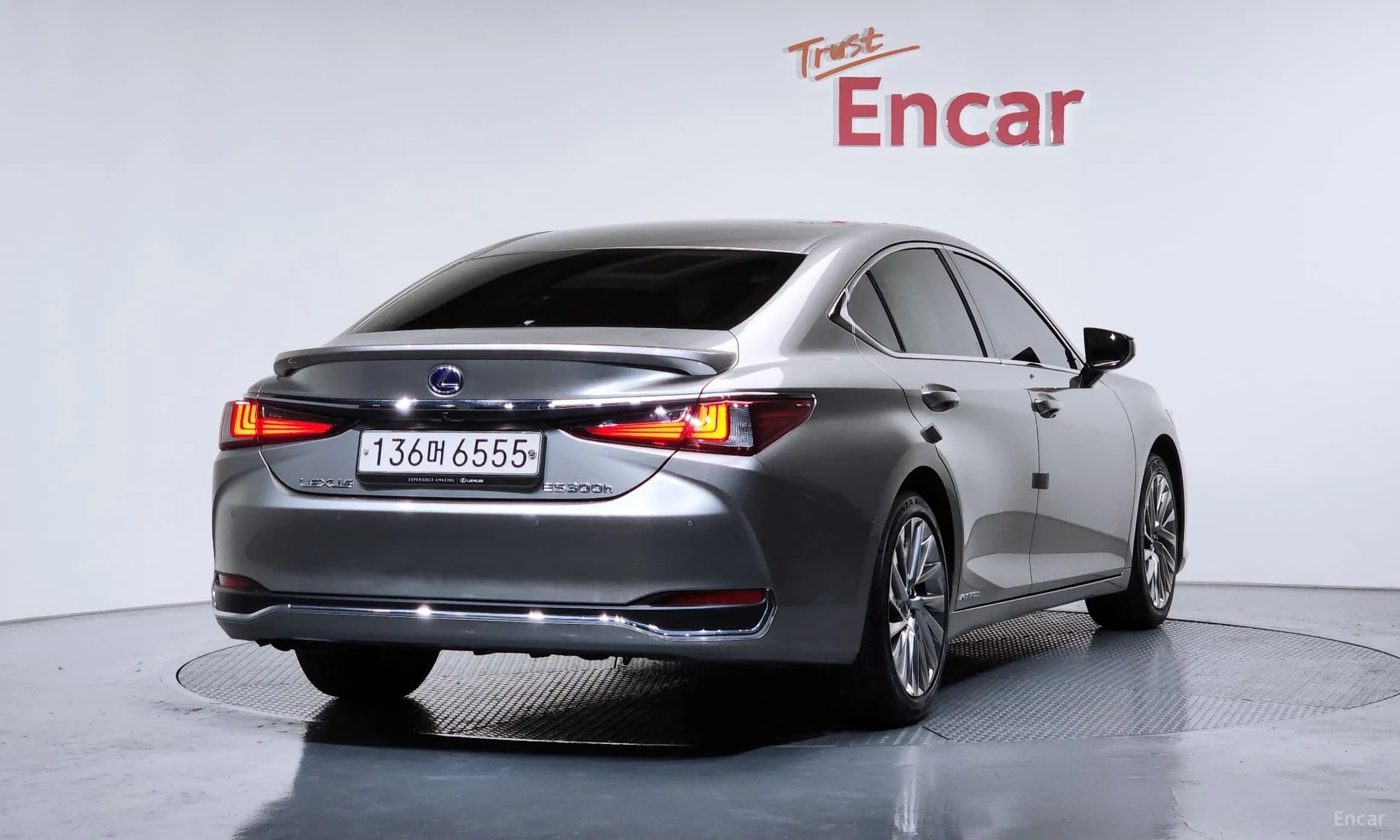 ES300h 7th Generation
