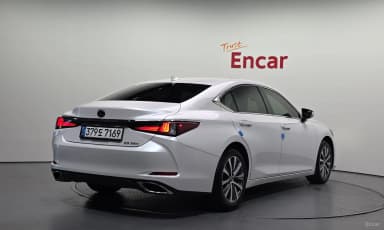 New ES350