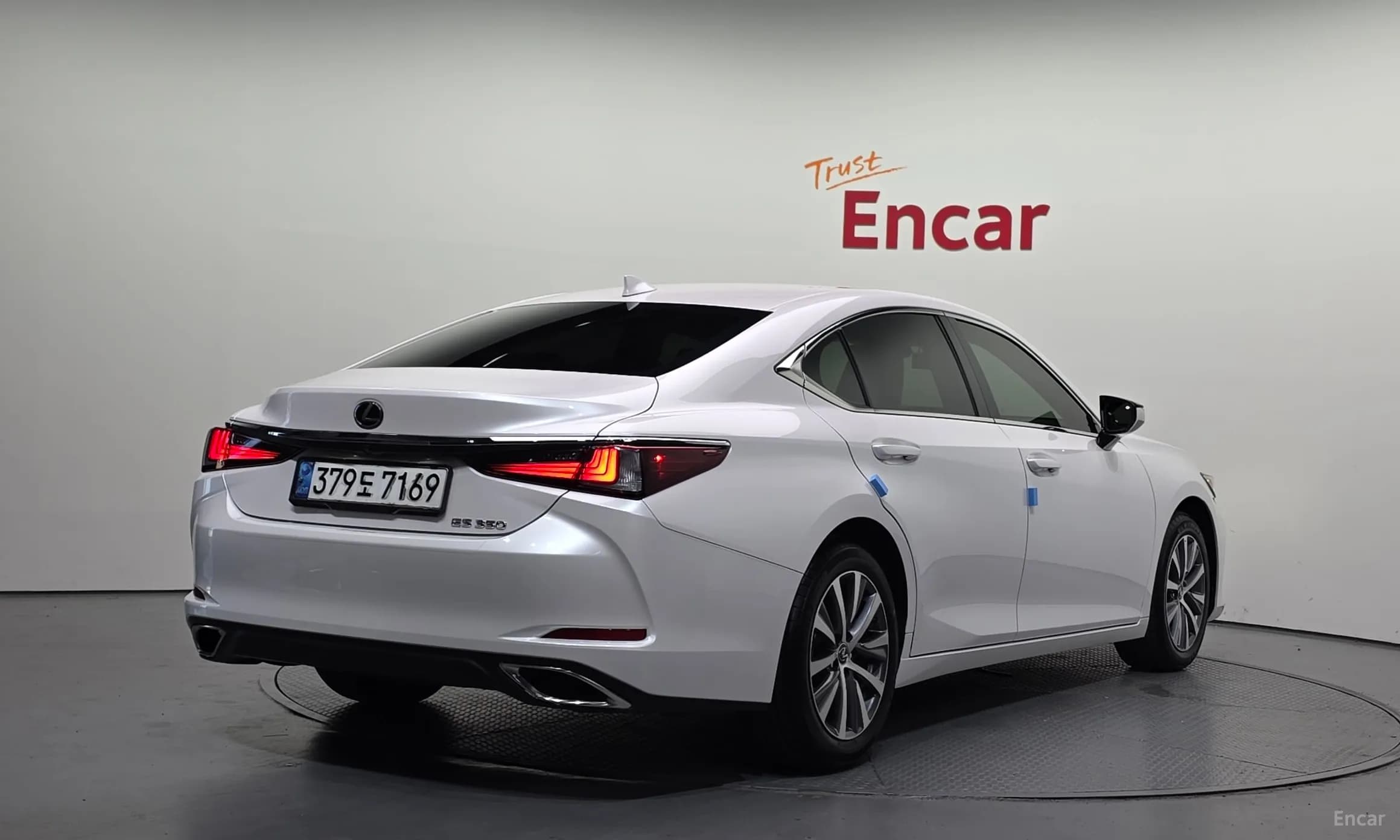 New ES350
