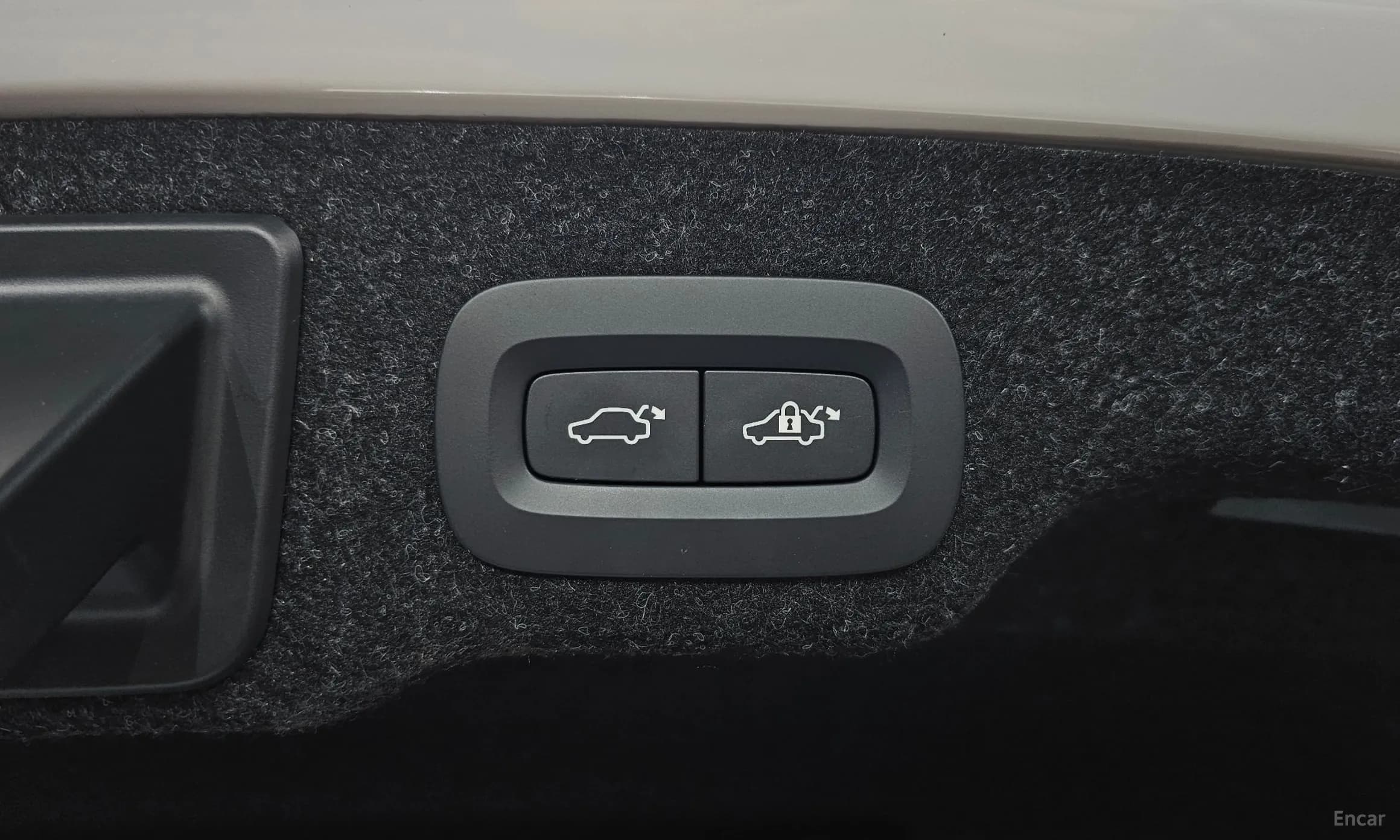 S90