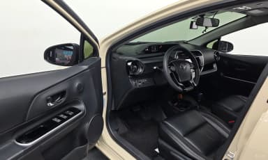 Prius C