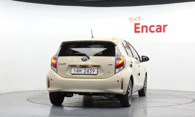 Prius C