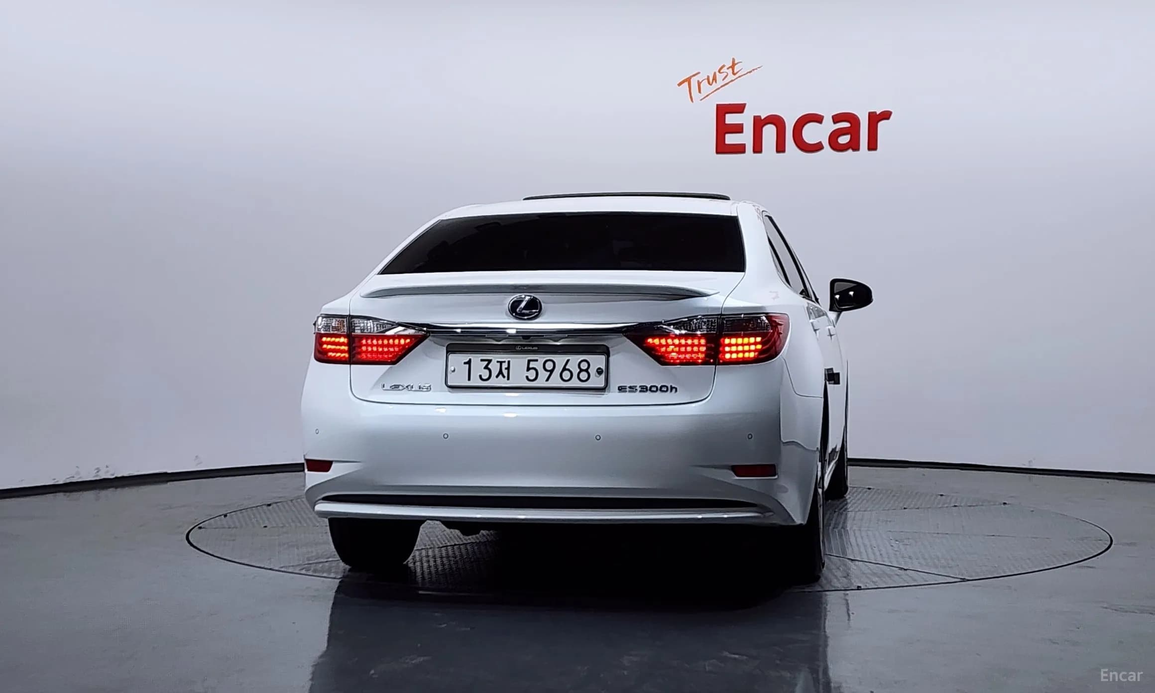 New ES300h