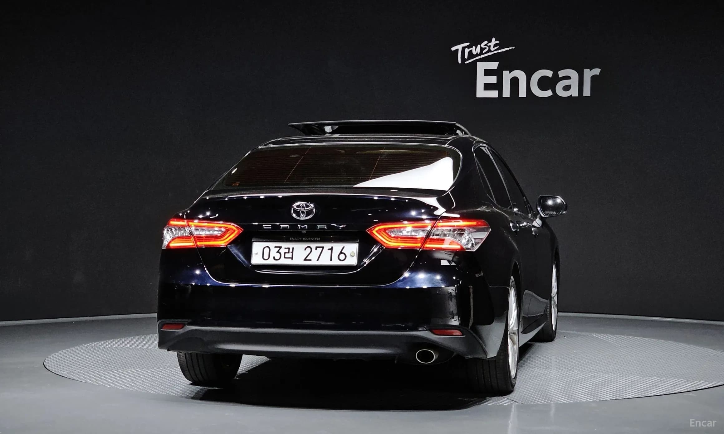 Camry (XV70)