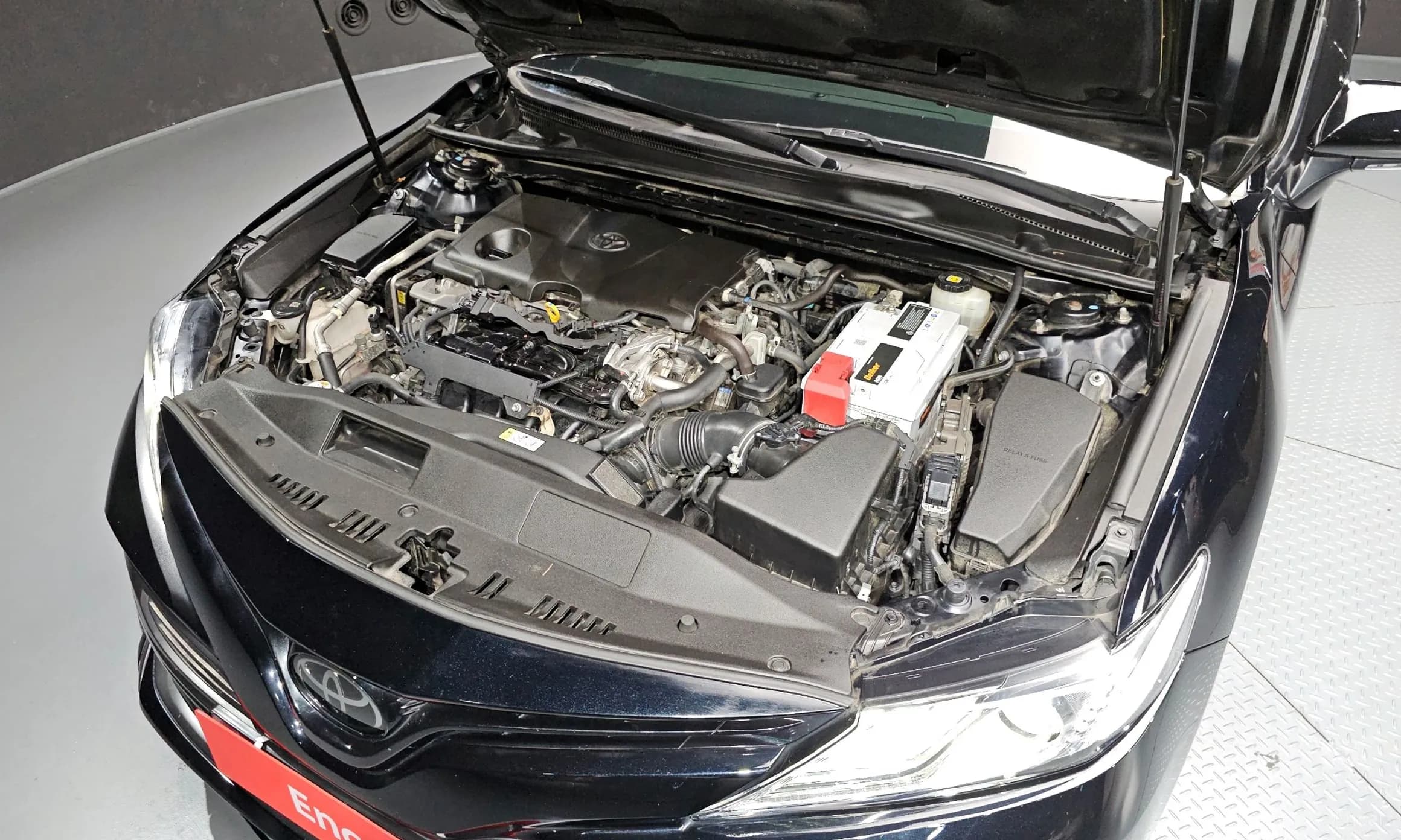 Camry (XV70)