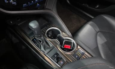 Camry (XV70)