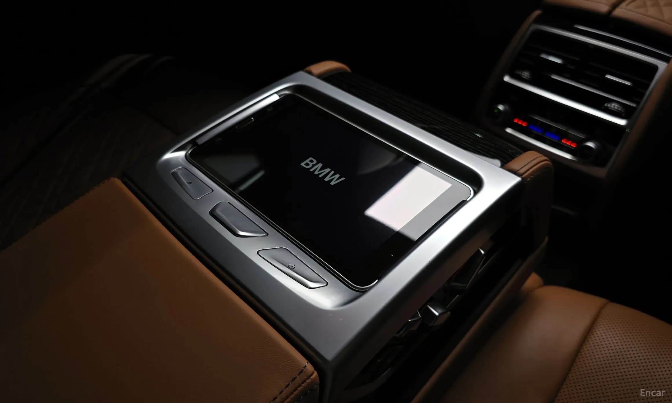 7 Series (G11)