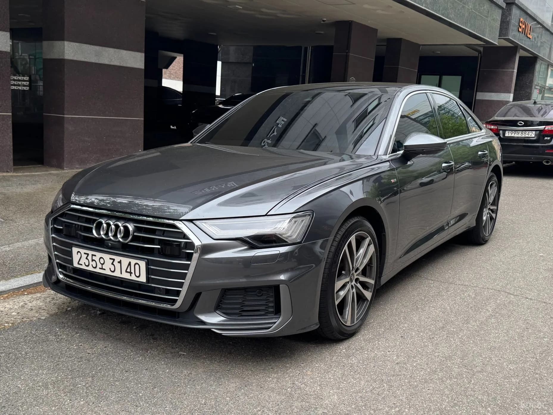 A6 (C8)