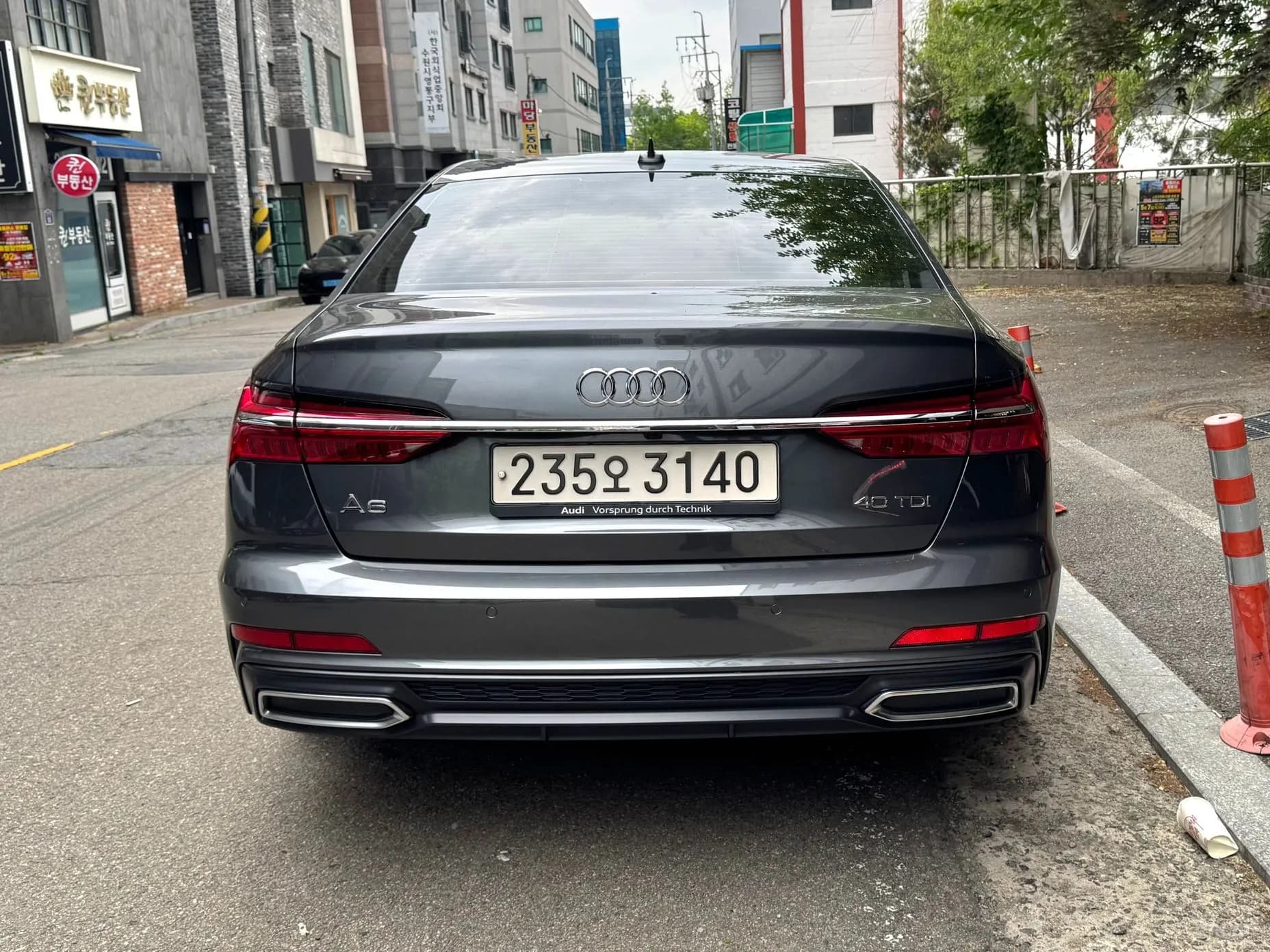 A6 (C8)