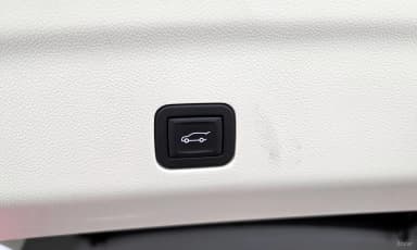 Escalade 5th Generation